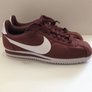 NEW NIKE Cortez